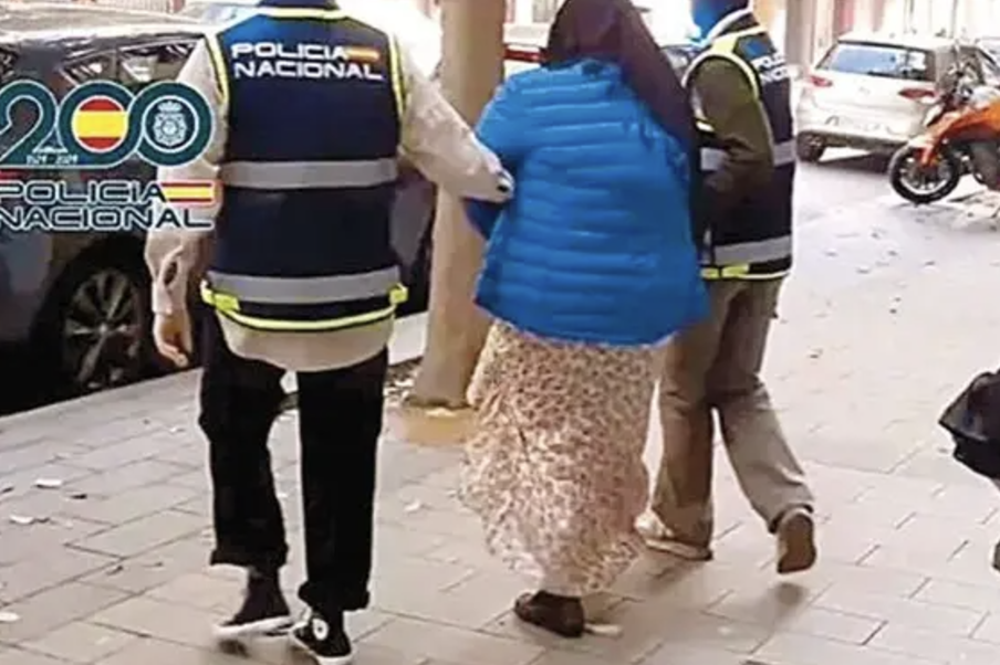 DETIENEN A MEXICANA EN ALICANTE, ESPAÑA, POR INCITAR AL TERRORISMO EN REDES SOCIALES